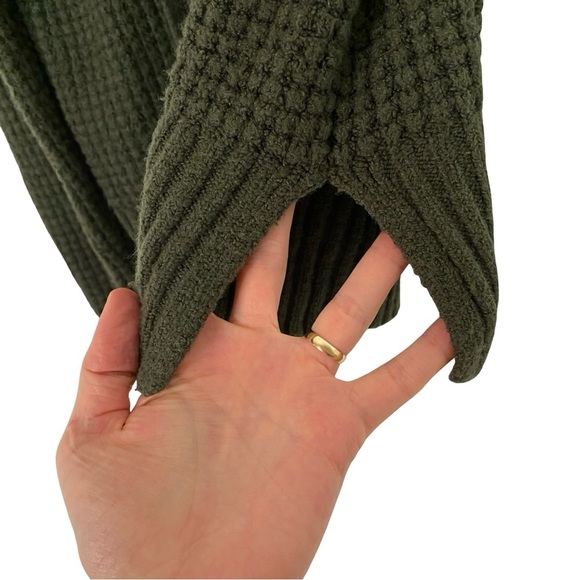 Ruby Moon Lace Up Sweater Tunic Womens Size Medium Oversized Army Green Pullover - Picture 2 of 7